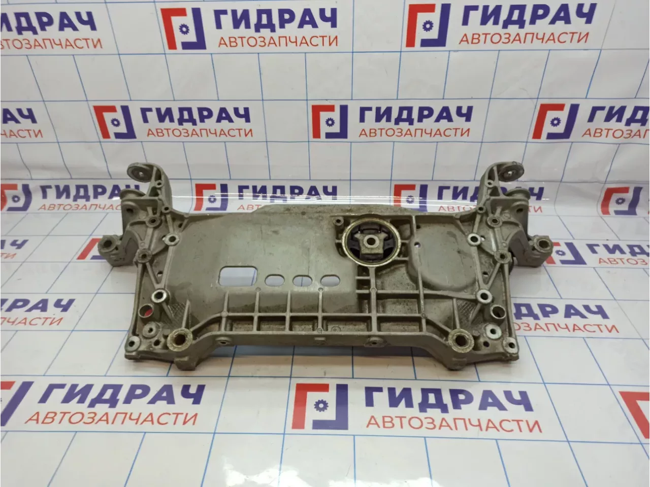 Балка подмоторная Volkswagen Passat B6 3C0199313T.